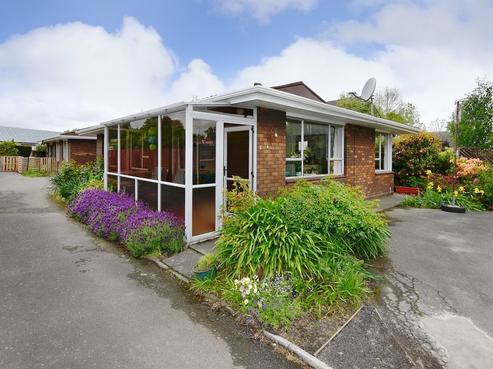 1/174 Harewood Road, Papanui