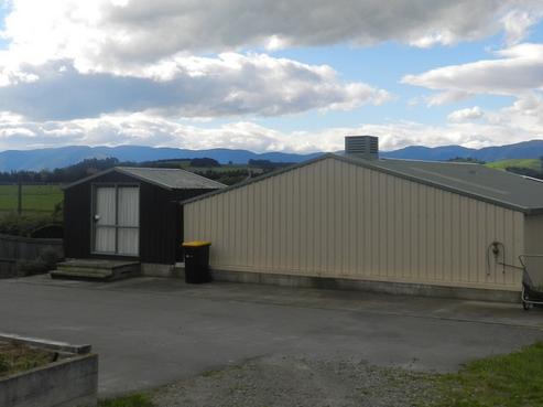 1810 Cust Road, Cust