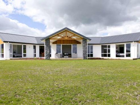 167 Hitiri Road, Kinloch