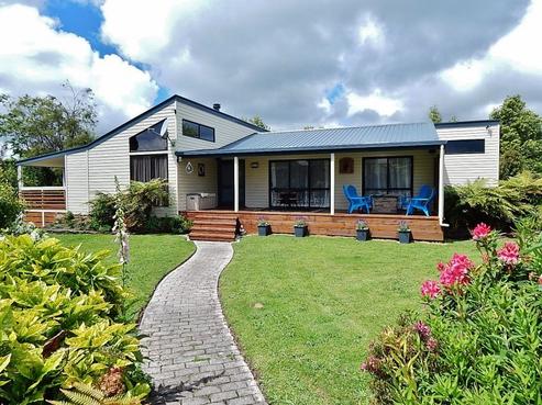 304 Utopia Road, Westport