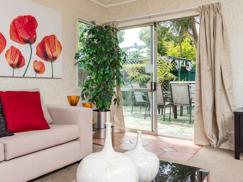 1/152 Bradbury Road, Botany Downs