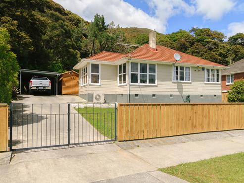 256 Waddington Drive, Naenae