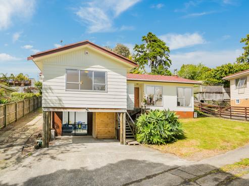40 Holt Avenue, Torbay