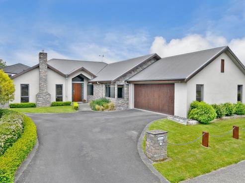47 Huntington Drive, Huntington