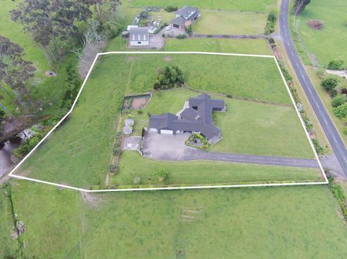 701 Back Miranda Road, Miranda