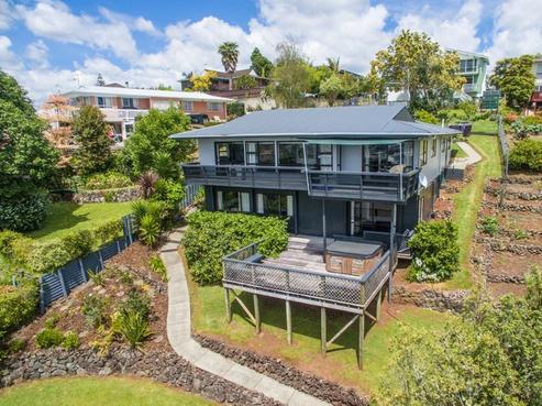 14A Barclay Place, Kamo