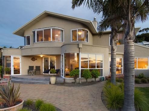16 Bisley Avenue, Moana