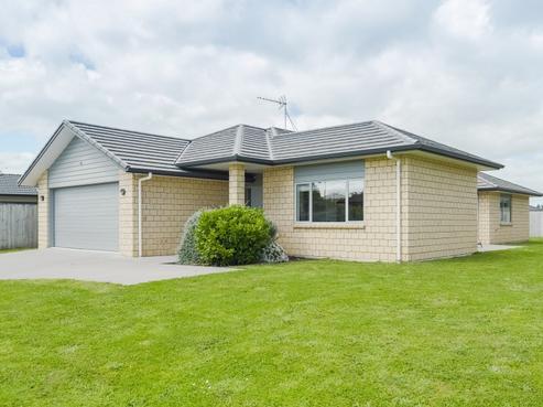 3 Chalgrove Road, Huntington