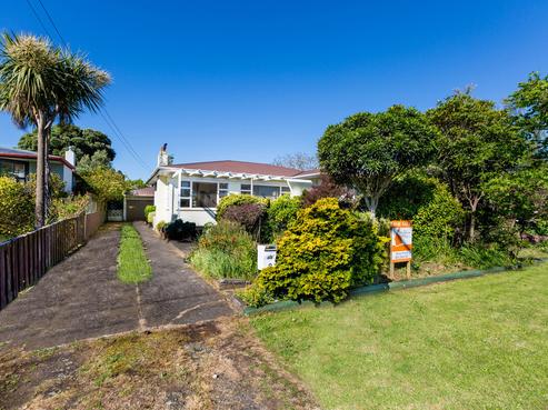 8 Devon Road, Springvale