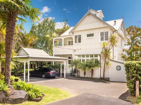 17 Second Avenue, Stanley Point