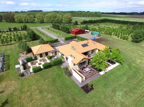 15 Glengarriff Drive, Lincoln