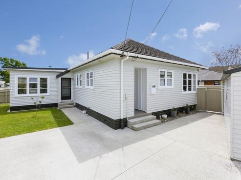 3 Savage Crescent, Upper Hutt