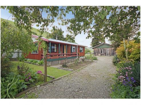 38 Matai Crescent, Tapawera