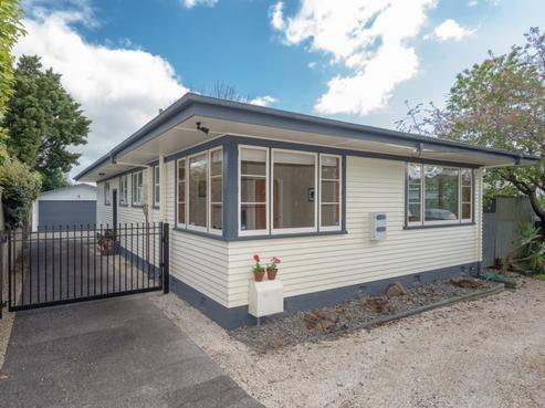 11 Sillary Street, Hamilton East