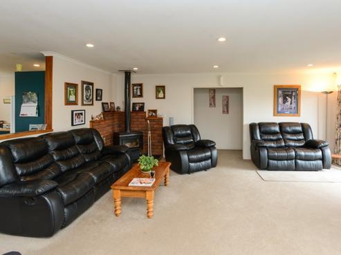 1409A Woodstock Avenue, Mayfair
