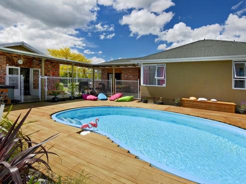 48 North Terrace, Darfield