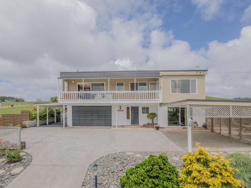 22 Bethells Road, Waitakere