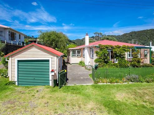 11 Saint John Street, Matata