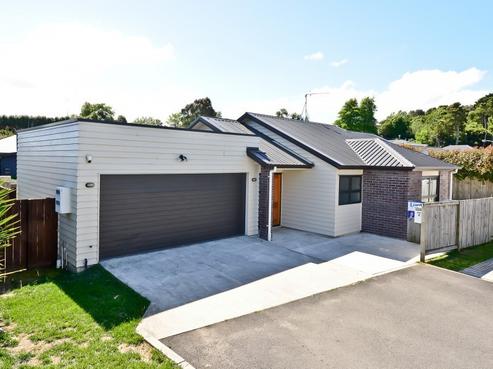 5 Braedan Lane, Huntington