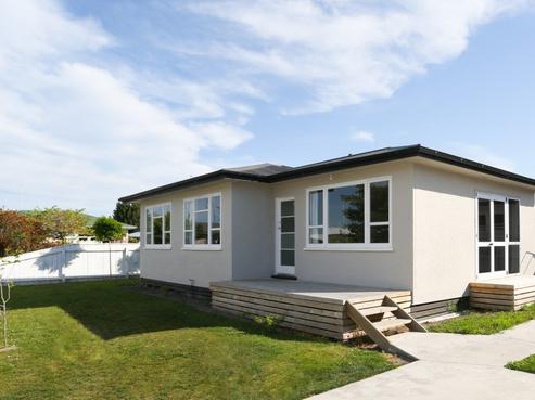 1018A Totara Street, Mahora