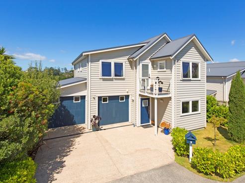 9 Harwich Court, Gulf Harbour