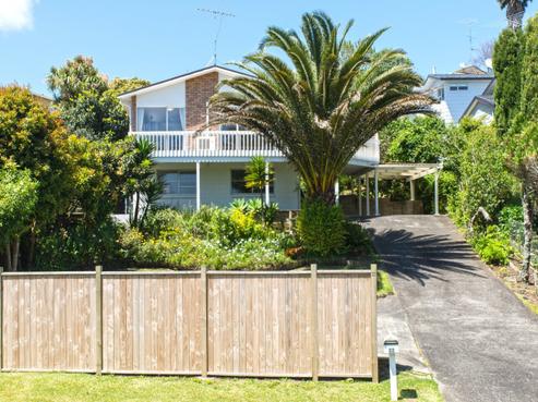 22 Ayton Drive, Totara Vale