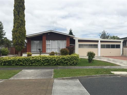 51 Howell Avenue, Riverlea