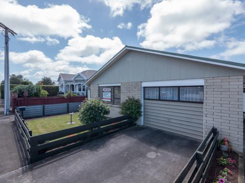 8 Regent Street, Hawera