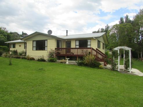 1 School Road, Kakanui