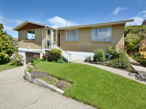 4 Pioneer Crescent, Helensburgh