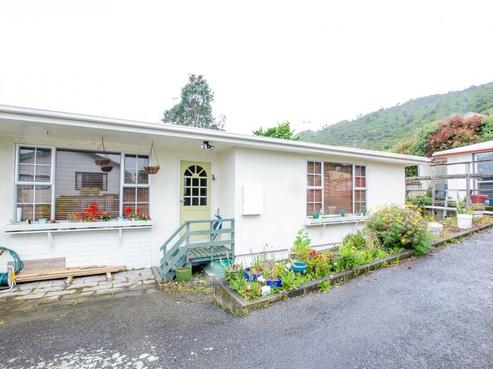 35A Huia Street, Waikanae