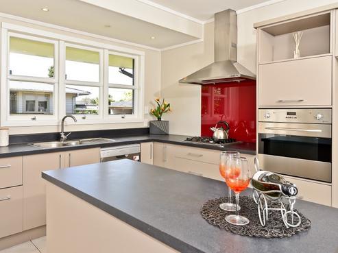 16 Dover Road, Saint Andrews
