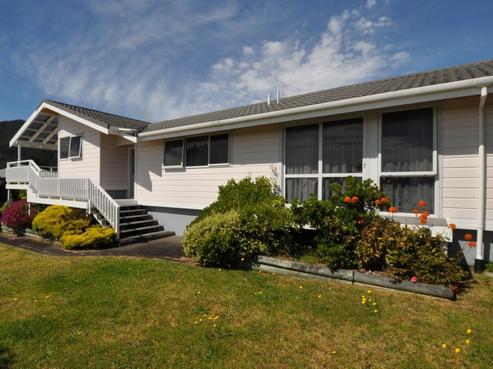 90 Pauanui Boulevard, Pauanui