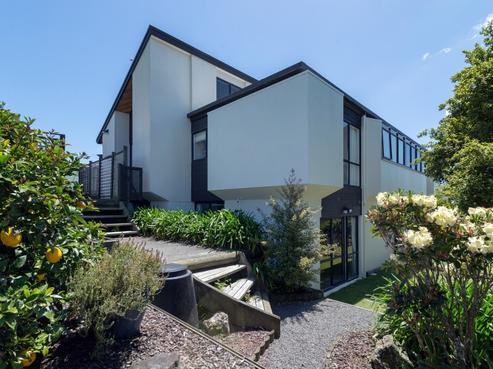60 Moncur Drive, Springfield