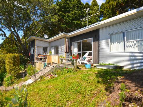 35 Kauri Point Road, Laingholm
