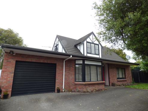63 Houchens Road, Glenview