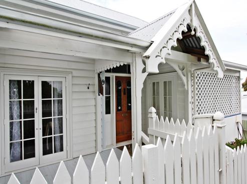 2 Millar Street, Napier Hill