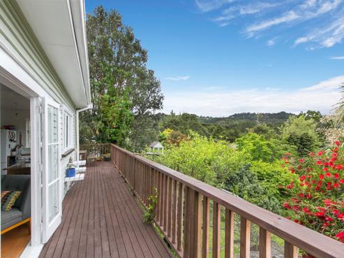 30 Minnehaha Avenue, Titirangi