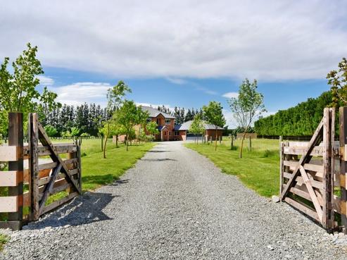 1484 Clintons Road, Darfield