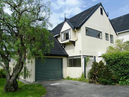 1/16 Trafalgar Road, Milford