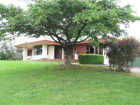 239 Pleasant Point Highway, Levels
