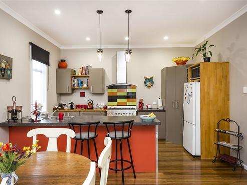 33 Eskvale Street, Saint Kilda