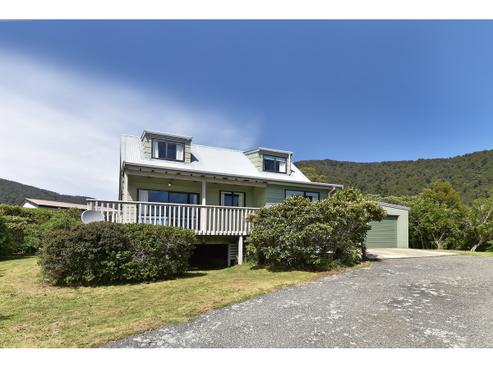 26 Matai Street, Tennyson Inlet