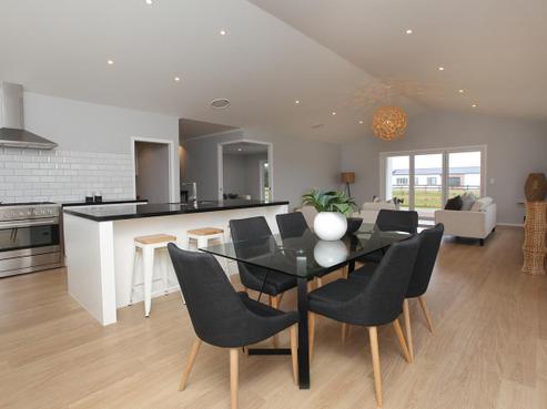 7 Alan Livingston Drive, Cambridge