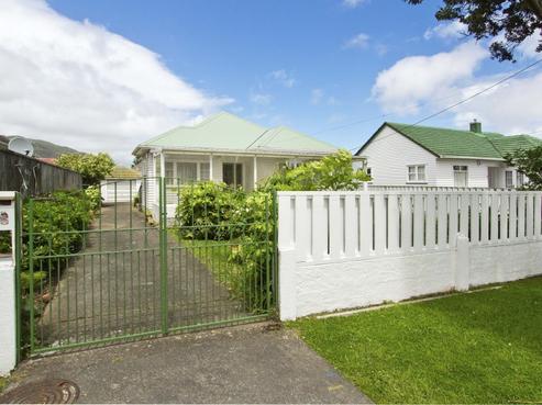 38 Thornycroft Avenue, Epuni