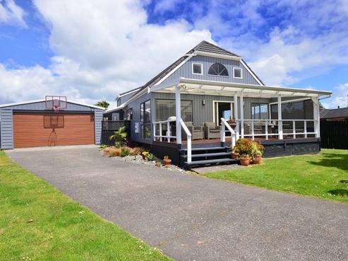 56 Settlers Grove, Orewa