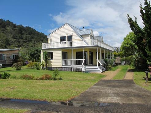 102 Goldfields Drive, Matarangi