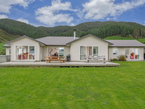 31D Kakariki Way, Whitemans Valley