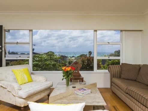 2/12 Castor Bay Road, Castor Bay