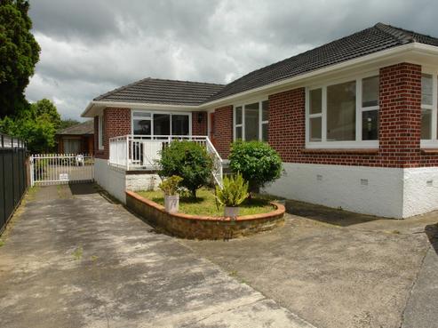 10 Brains Road, Kelston